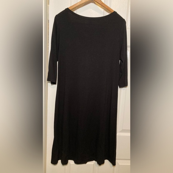 Eileen Fisher 🟣 Size Medium 3/4 Sleeve Scoop Neck Stretch Black Dress - Picture 3 of 8